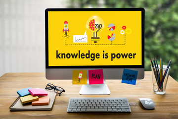 认清八种交警手势信号口诀