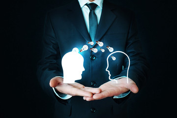 认清八种交警手势信号口诀