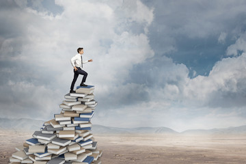 起亚kxcross买的人多吗