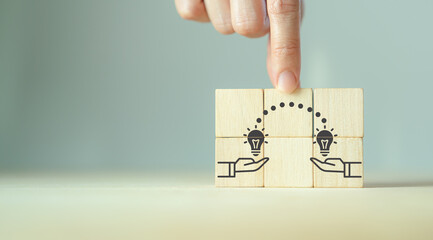 大班主题教案《动物世界》